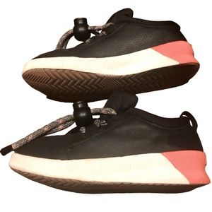 Sorel Out N About Street Sneaker Black White Orange 4277-010 Women’s Size 9